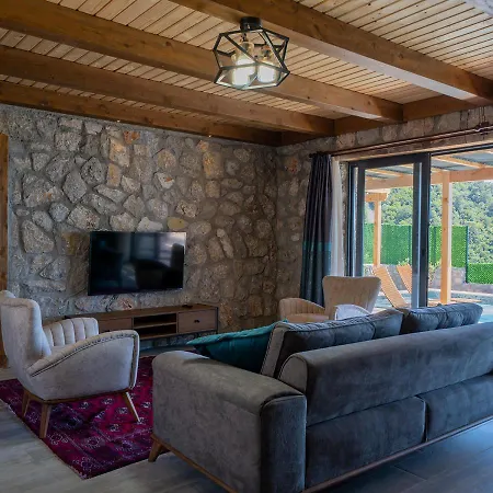 Villa Bella Villa *